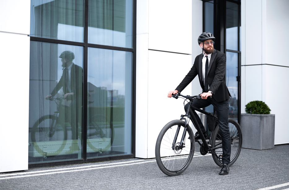 A working professional ready to cycle to work